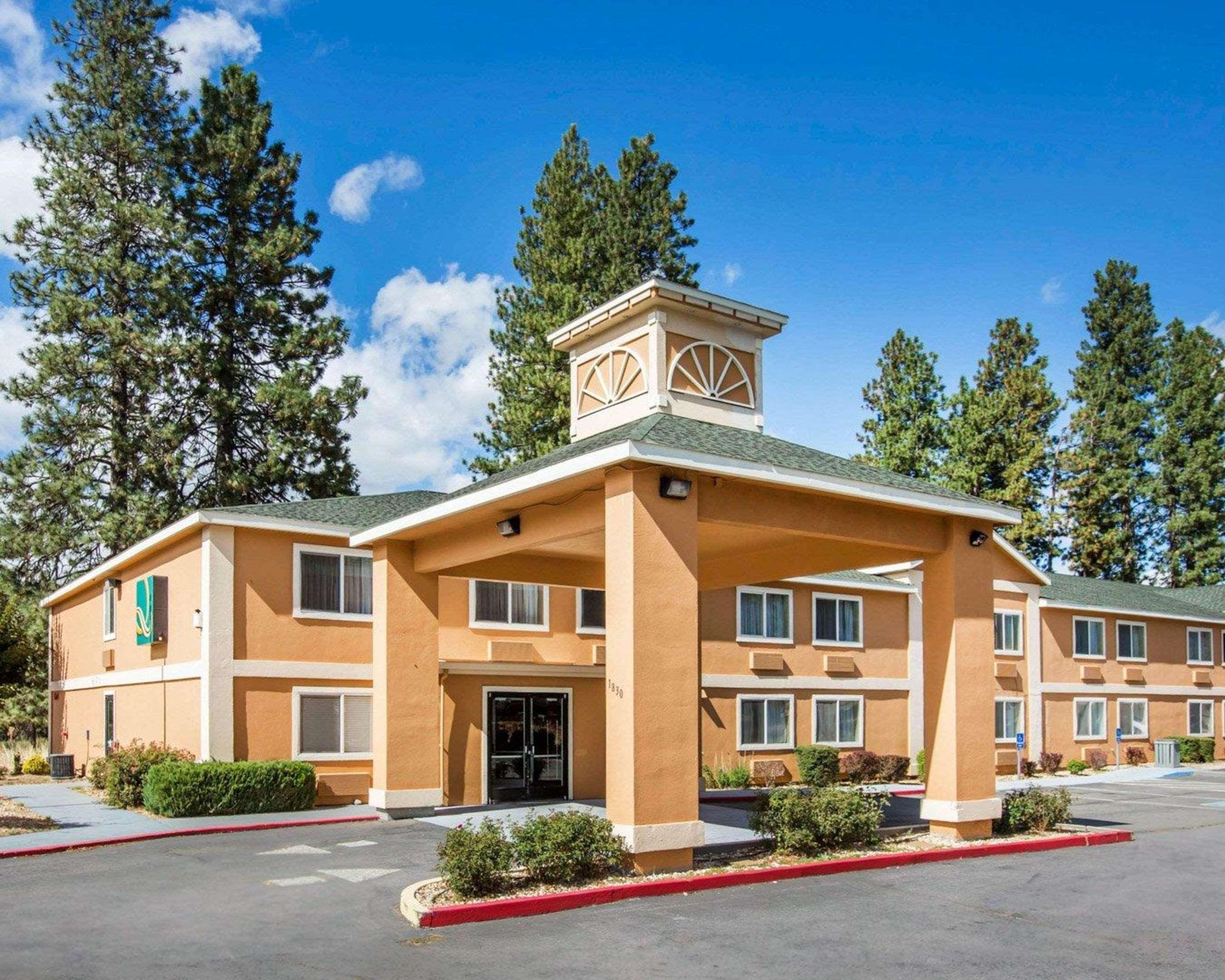 Quality Inn & Suites Weed Exterior foto