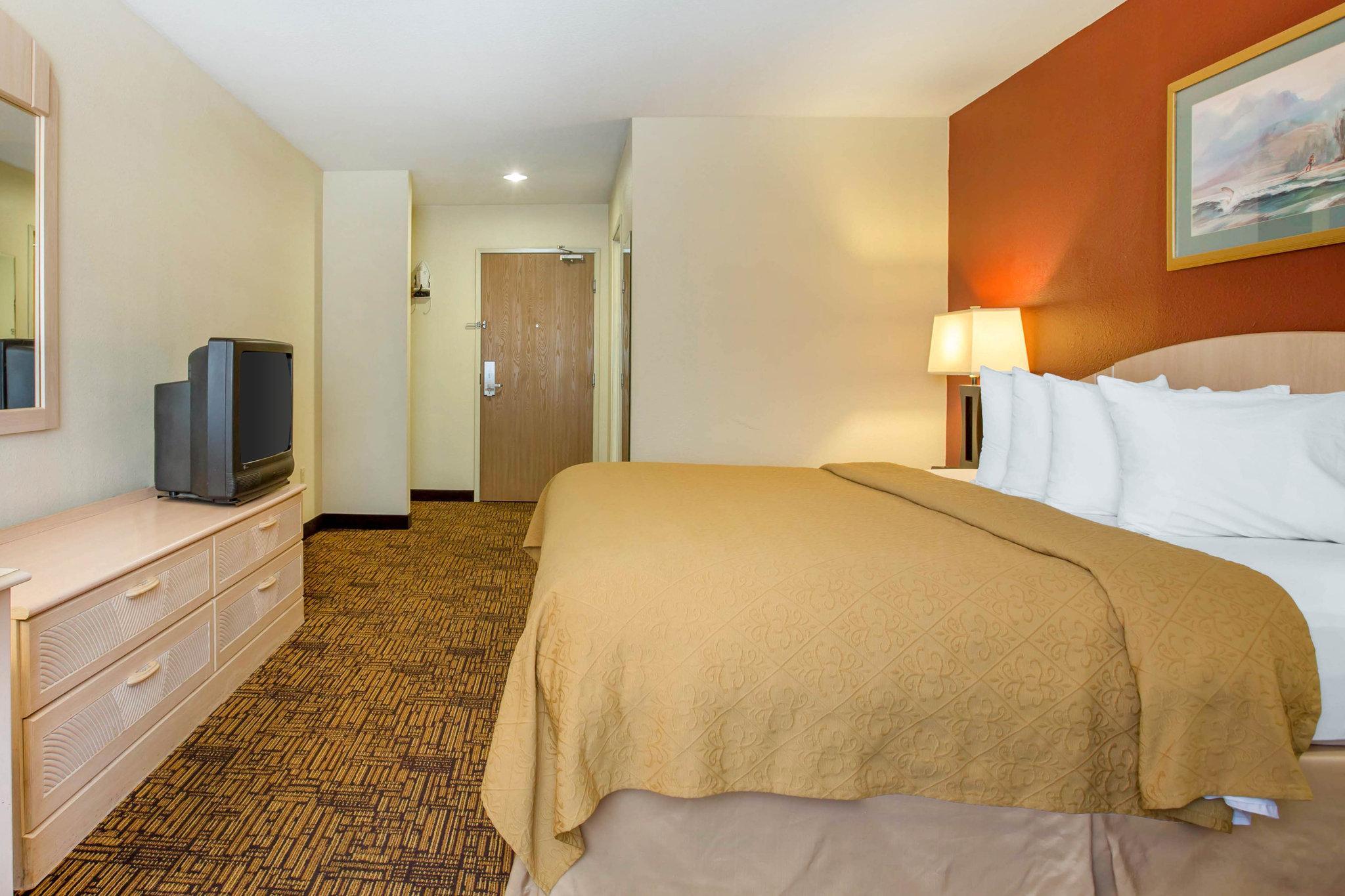 Quality Inn & Suites Weed Exterior foto