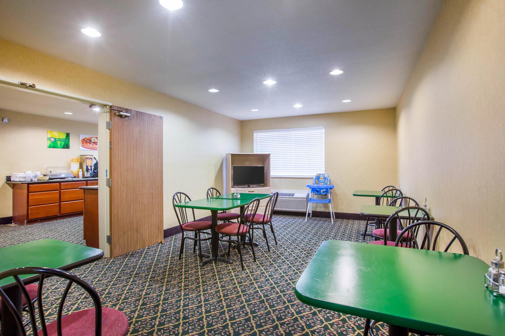 Quality Inn & Suites Weed Exterior foto